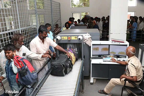 తిరుమలలో రికార్డు.. టీటీడీ లగేజీ సేవలకు భారీ స్పందన