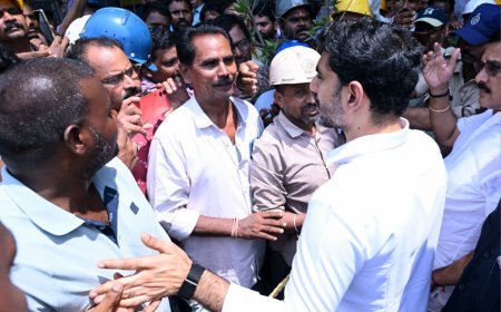 విశాఖ కార్మికులకు భరోసా ఇచ్చిన లోకేష్