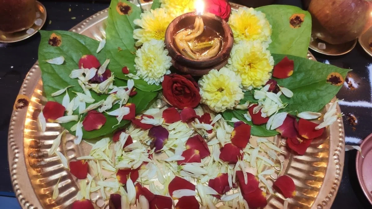 తమలపాకుపై దీపం ఇలా వెలిగిస్తే  లక్ష్మీ కటాక్షం