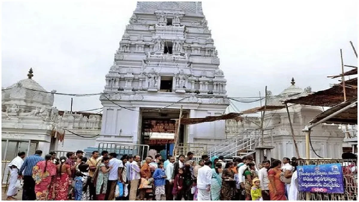 వేములవాడ భీమేశ్వరస్వామి ఆలయానికి భక్తుల రద్దీ.. 3 నెలల్లో రూ.46 లక్షల ఆదాయం