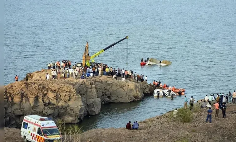 అనకాపల్లి జిల్లాలో మరో బోటు ప్రమాదం.. 
