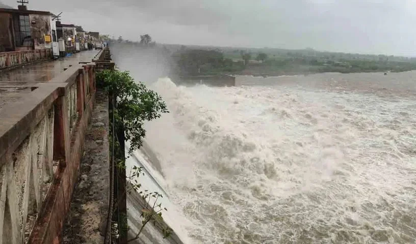 కాళేశ్వరం వద్ద గోదావరి ఉధృతి