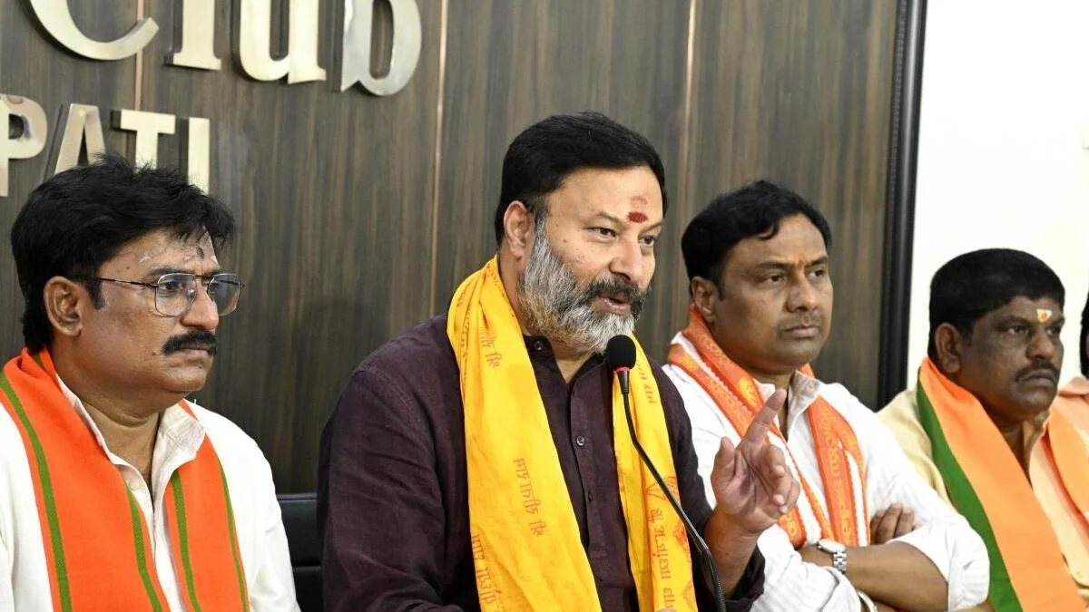తిరుమల తొలి హారతిపై వివాదం.. డీకే శివకుమార్ వ్యాఖ్యలకు టీటీడీ సభ్యుడి అభ్యంతరం