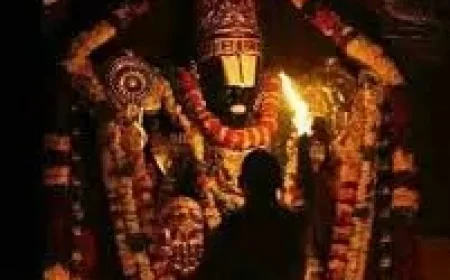 తొలుత శ్రీవారిని దర్శించేది అర్చకుడు కాదు.. తిరుమలలో శతాబ్దాల నాటి విశిష్ట సంప్రదాయం