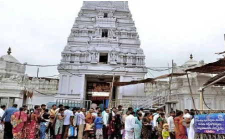 వేములవాడ భీమేశ్వరస్వామి ఆలయానికి భక్తుల రద్దీ.. 3 నెలల్లో రూ.46 లక్షల ఆదాయం